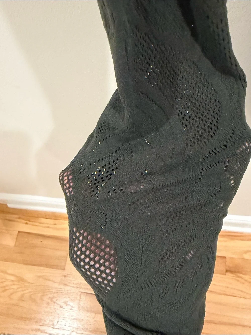 Lululemon Reveal Tight Lattice Paisley 28 inches Size 2